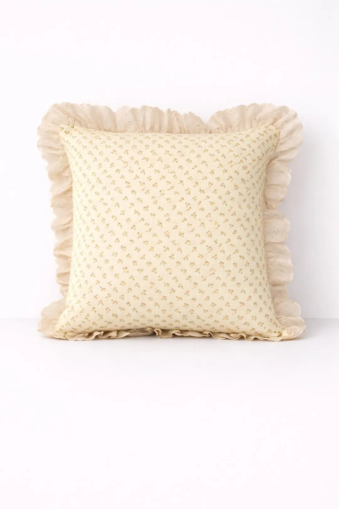 Yellow Throw Pillow. Lace Trim. - Etsy | Etsy (Global)