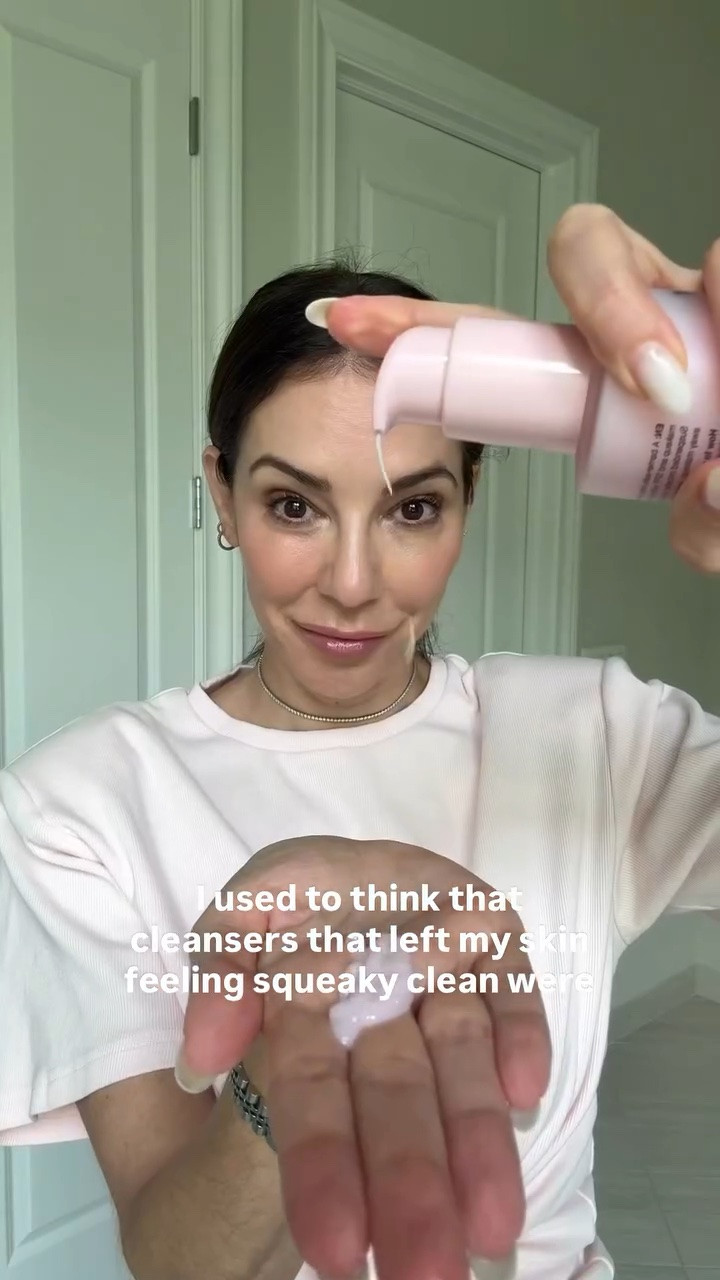 One cleanser does it ALL. #innbeautyproject #facialcleanser #skincareroutine #facewash

#LTKmorningroutine #LTKBeauty