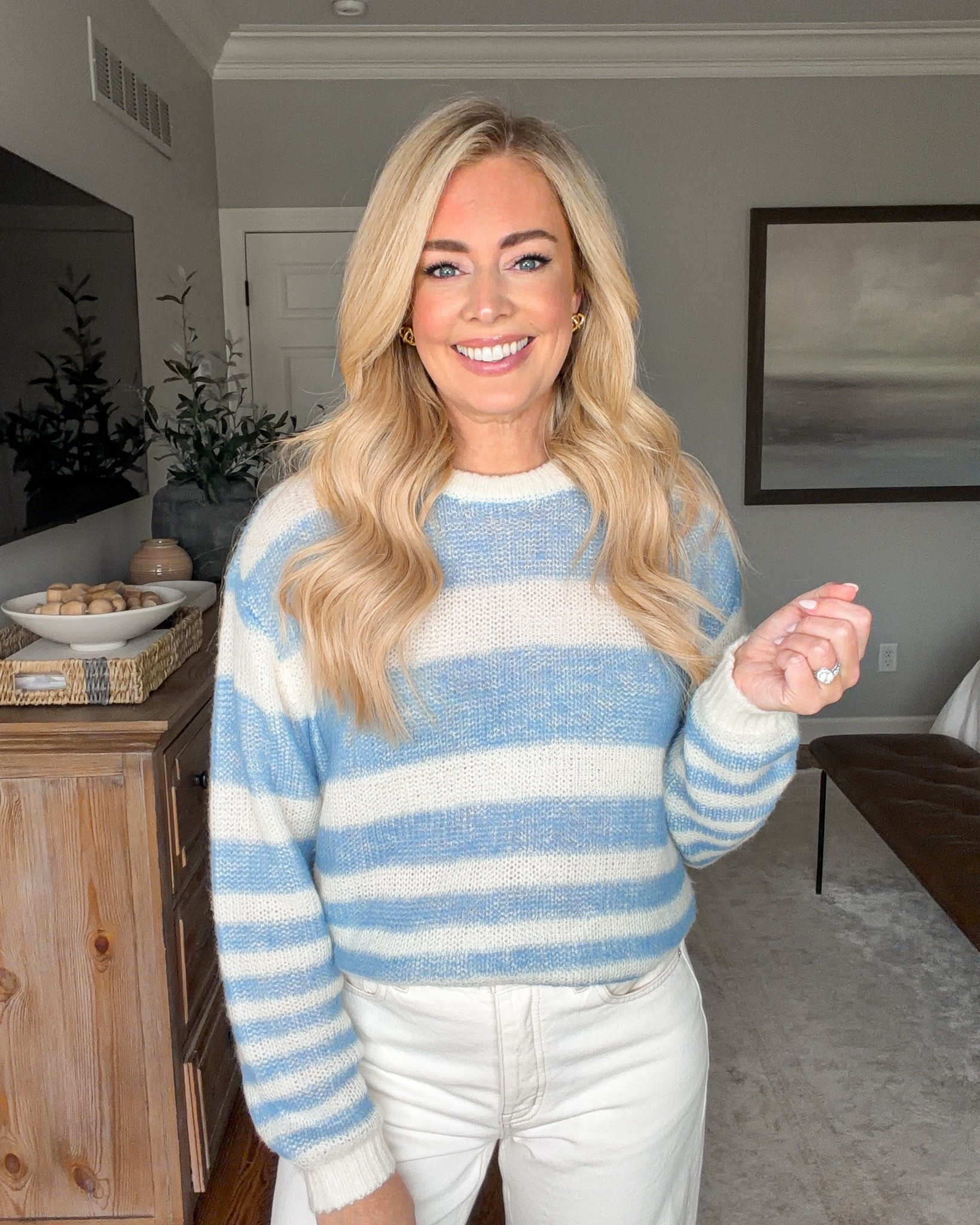 Love this lightweight chunky sweater - this color combo is so trendy for spring! Fits true to size



#LTKootd #LTKSeasonal #LTKgrwm