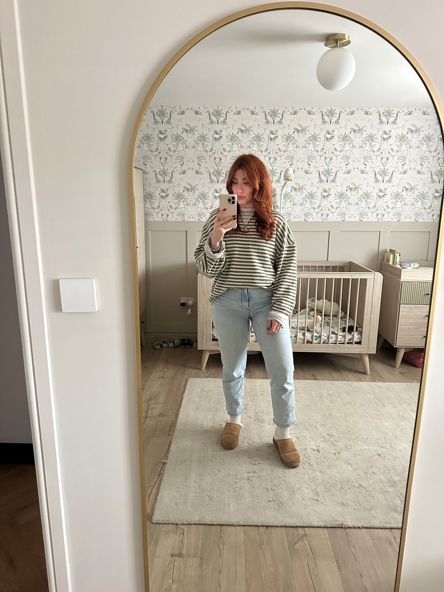 Mum fit details:

Abercrombie jeans wearing a 29 
Jumper got a M but runs BIG, size down. 

#LTKspring #LTKXAbercrombieDenim #LTKuk