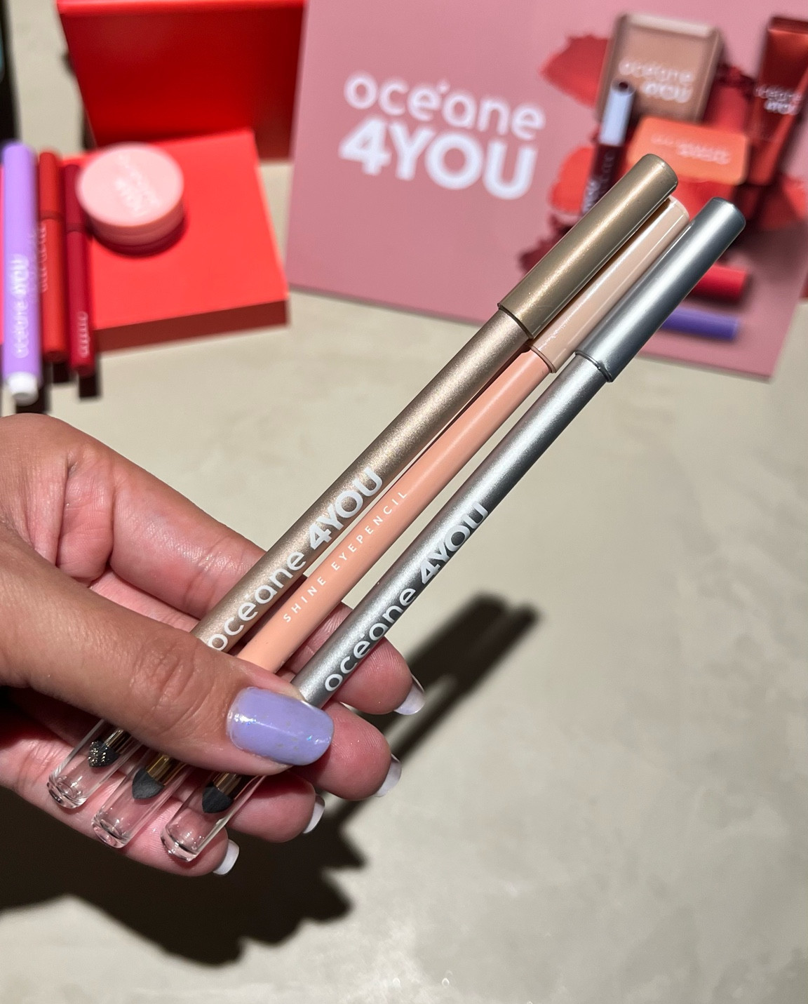 Shine Eye Pencil, da Linha 4YOU, traz para os seus olhos toda a sua autenticidade e beleza, mostrando sua criatividade em forma de make

Estamos falando de um lápis de olho com acabamento matte ou metalizado que vai destacar o seu olhar de uma forma surpreendente.

#LTKbrasil #LTKstyletip #LTKbeauty