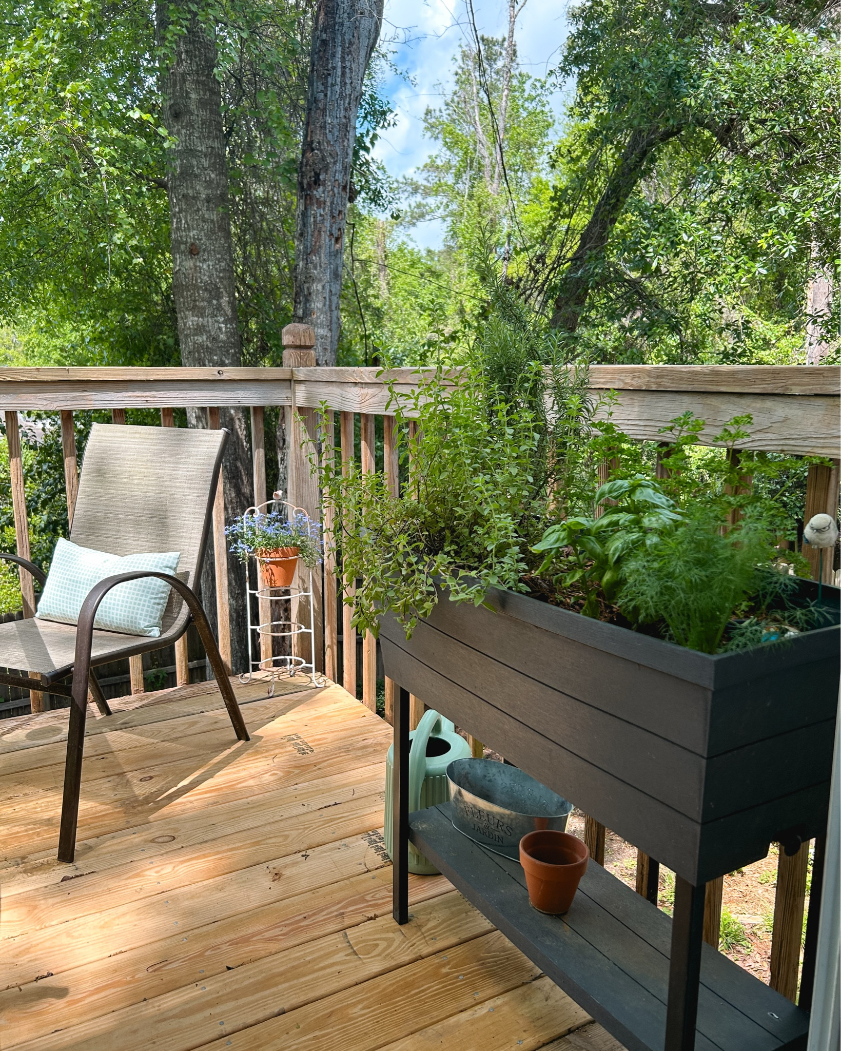 Spring means an overflowing herb garden 🥰🌿

#LTKHome
