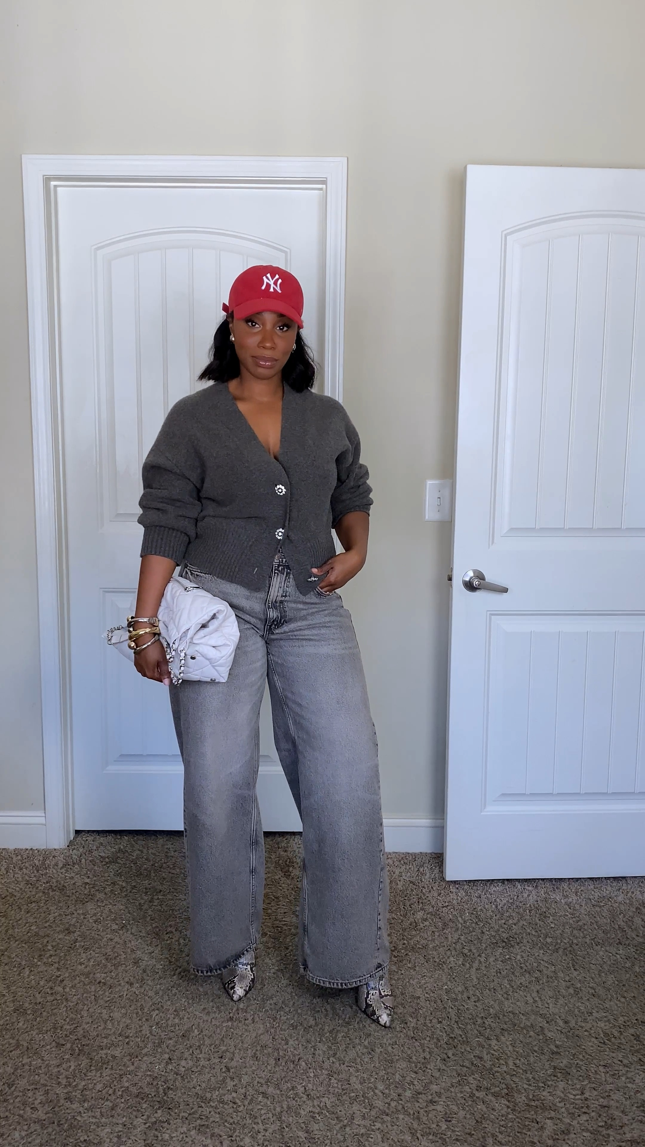 Easy monochromatic look for Fall with a pop of color.❤️🥰🍂🍁 

#LTKMidsize #LTKStyleTip #LTKFindsUnder50