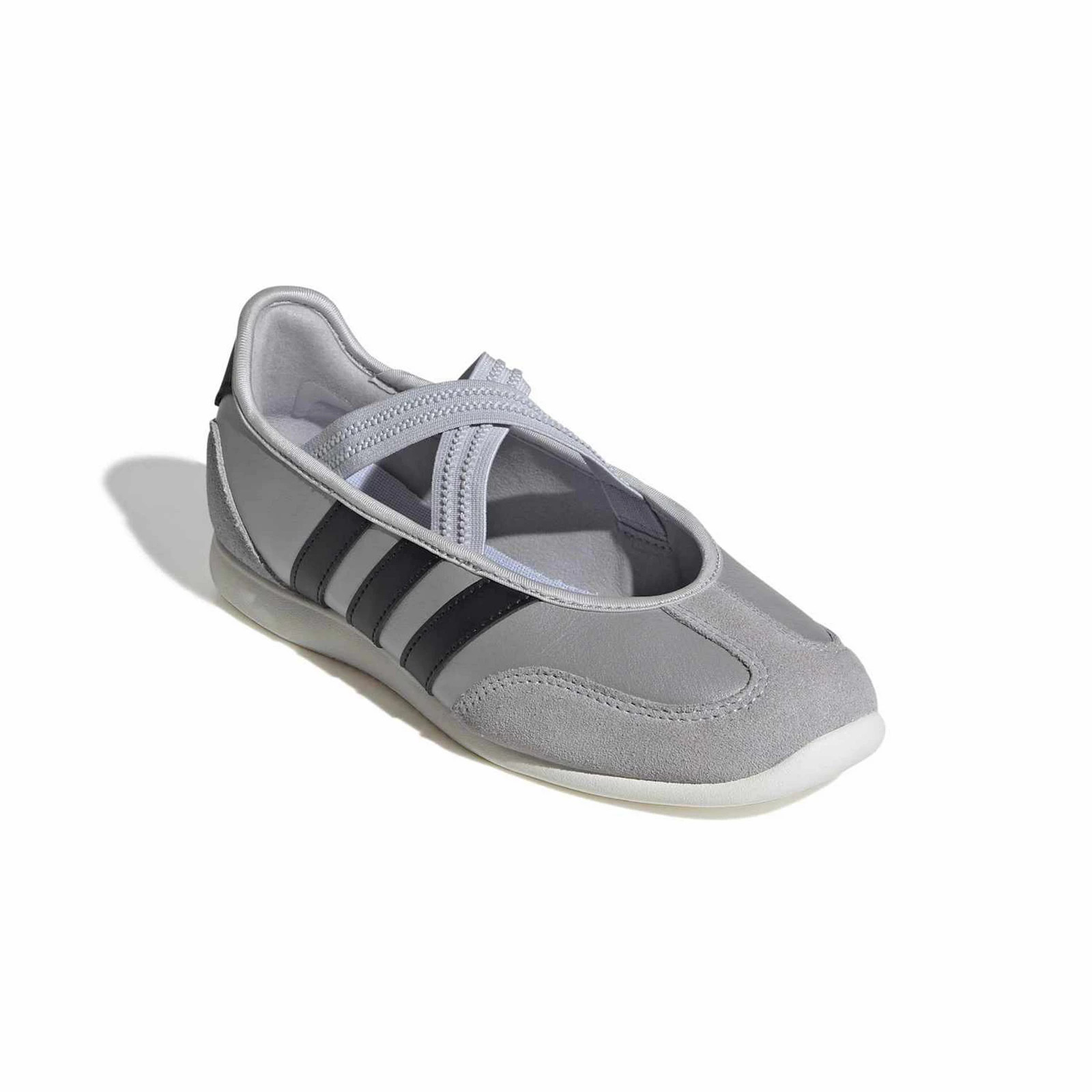 adidas Barreda Mary Jane Women's Sportswear Shoes, Size: 9.5, Silver | Kohl's