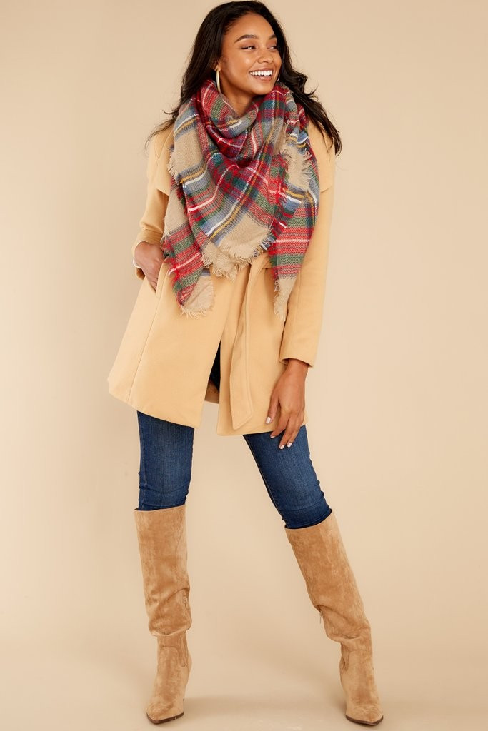 Windy City Nights Camel Coat | Red Dress 