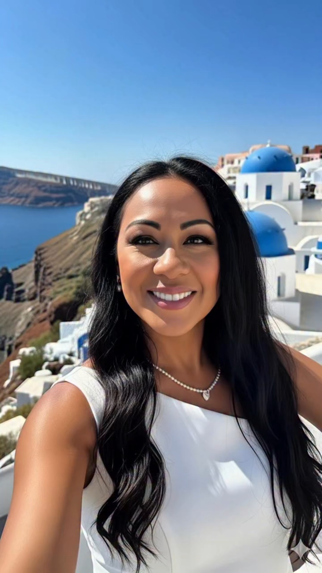 ❤️ Valentine’s Day is all about celebrating imperfect, irreplaceable love! 💖 Imagine whisking your special someone away to a romantic getaway in Greece 🦋 strolling hand-in-hand along the sun-kissed shores of Santorini From @alivy_studios
.
These pieces aren’t just accessories; they’re timeless symbols of your heartfelt connection, perfect for creating unforgettable memories under the Mediterranean sky. ❤️✨
.
1. Evening Glow Baroque Pearl Set ❤️ 
  Unpolished, one-of-a-kind baroque heart pearls that mirror the real sweetness of love imperfect but irreplaceable. The necklace keeps your fondness close to the chest, while the earrings dangle that soft heartbeat by your ears. A quiet whisper: “Love is beautiful, just as it is.” Made with gold-plated 18k and baroque heart pearls. 
.
 Get yours: https://alivystudios.store/products/evening-glow-baroque-pearl-set 
 💕 Perfect for that Greece evening glow!
.
2.Luminous Heart Baroque Pearl Earrings ❤️ 
  Combining the organic beauty of baroque pearls with refined gold-plated metalwork. The heart-shaped design highlights natural luminescence and unique contours, with irregular pearls creating a subtle play of light for distinctive character. Durable and luxurious, blending classic and contemporary styles for authentic elegance. Made with baroque pearls and gold-plated metal. 
  Get yours: https://alivystudios.store/products/luminous-heart-baroque-pearl-earrings 
 💕 Ideal for adding sparkle to your romantic Greek adventures!
.
Make this Valentine’s unforgettable with @alivy_studios where jewelry meets heartfelt romance! ❤️🌹
.
.
.

#AlivyStudios #RomanticJewelry #GreeceGetaway