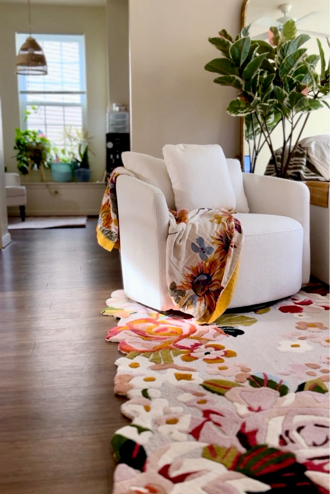 ✨Cozy corner, but make it budget-friendly ✨
This Walmart swivel chair is as comfy as it looks—on sale and highly rated! Paired with the dreamiest Amazon flower throw blanket (also on sale!), it’s the perfect setup for coffee, books, or scrolling LTK for more deals.

✔️ Walmart boucle swivel chair
✔️ Amazon floral throw blanket
✔️ Affordable + stylish
✔️ Anthropologie vibes on a budget

Tap to shop this cozy duo and elevate your space without spending a fortune!

#walmarthome #amazonhomefinds #cozycorner #budgetfriendlydecor #homedecorfinds #walmartfinds #amazonfinds #interiorinspo #neutraldecor #colorfulhome #cozyvibes #salealert #ltkunder100

#LTKHome #LTKSaleAlert #LTKFindsUnder100