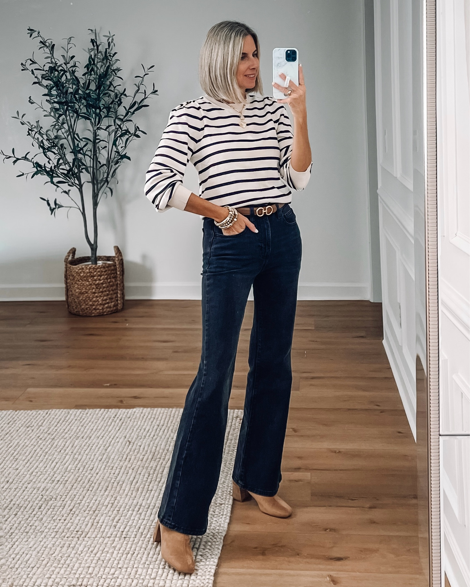 Love the puff sleeves on this Amazon top! Comes in other colors. Wearing a small. Black denim jeans in a 4 








Fall outfit idea 
Fall fashion 
Workwear 
Night out 
Teacher outfit 


#LTKStyleTip #LTKSaleAlert #LTKFindsUnder50