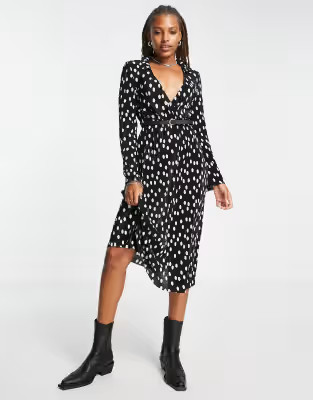 ASOS DESIGN plisse midi wrap dress with belt in mono spot | ASOS (Global)