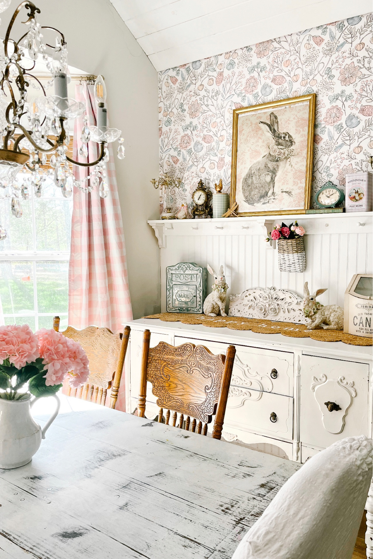 Spring and Easter decor in the kitchen!! 

#LTKSeasonal #LTKhome #LTKsalealert