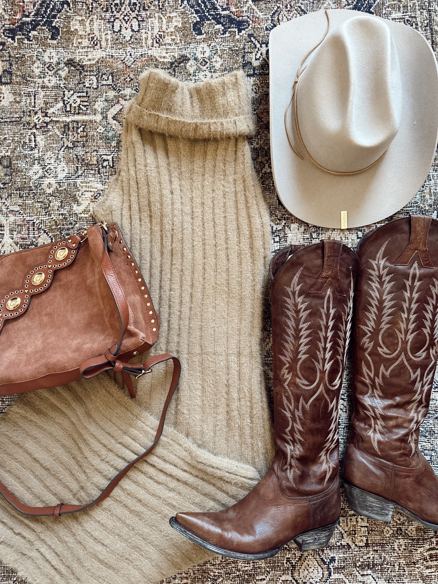 loving this pink blush sweater dress - “KERSTYN15” for 15% off! 🐻🤎👢

brown tones for fall, brown dress, sweater dress, bump friendly dress, Thanksgiving outfit, bump friendly Thanksgiving outfit, bump friendly holiday outfit, pregnancy friendly ootd, holiday outfit idea, pregnancy style, pregnancy dresses, 2nd trimester dresses, 3rd trimester dresses 

#LTKHoliday #LTKBaby #LTKBump