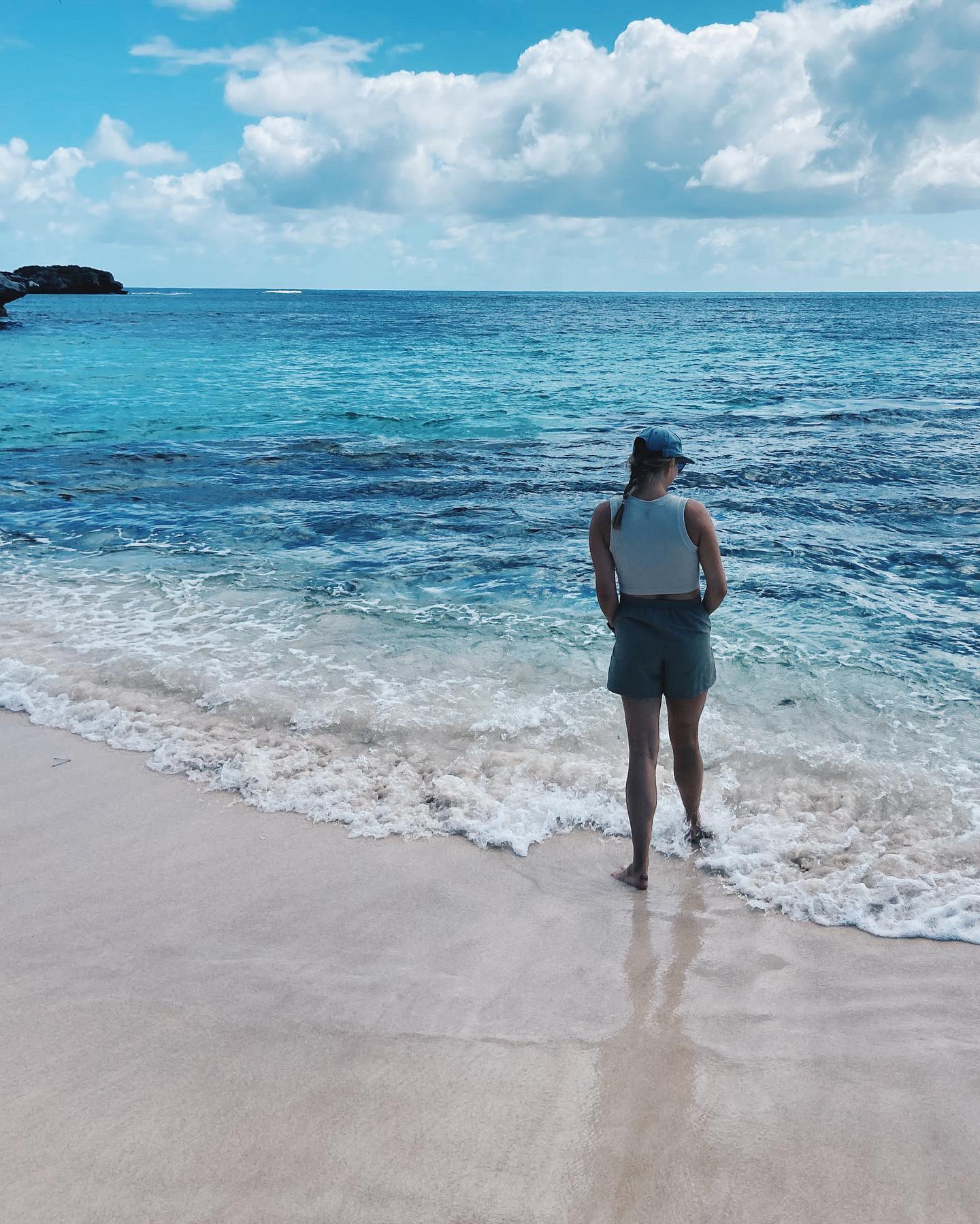 touching the Indian Ocean for the ~very first time~

is swimming in all the oceans of the world on your bucket list? 🌊 

we visited Rottnest Island where white sand beaches meet the crystal clear Indian Ocean

and the while the color may be reminiscent of the Caribbean, the temp is not 

>>>swipe all the way to hear my genuine reaction to the temperature of the water 

despite the temp, it was gorgeous 

and we even went for two snorkels🤿 

#visitaustralia #visitperth #rottnestisland #indianocean #oceangirl