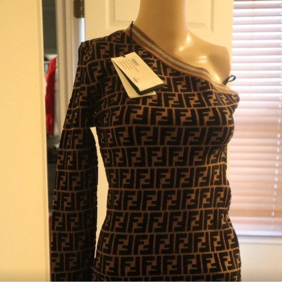 Fendi dress new, worn once, fits size 0-4 , stretchy, fendi dress | Poshmark