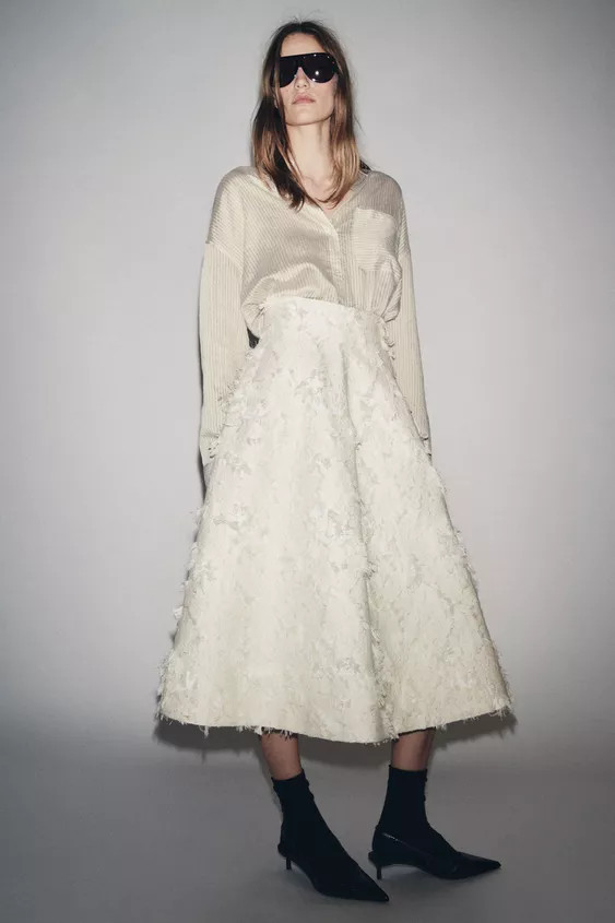 ZW COLLECTION STRUCTURED MIDI SKIRT | Zara US