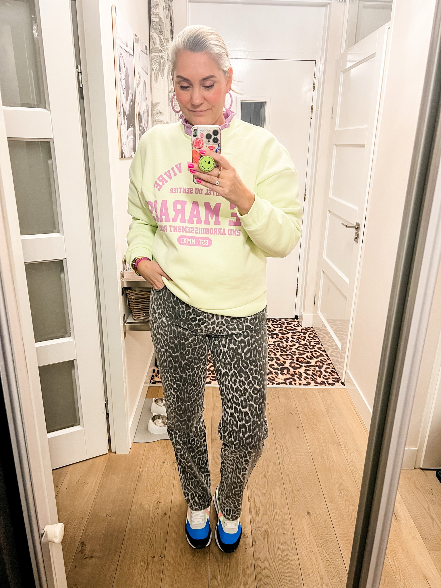 Ootd - Wednesday. Lilac blouse (Norah, ly), yellow print sweatshirt (My Jewelry, ly), grey leopard jeans (https://most-wanted-nl.mtpc.se/5080118) and colorful Puna sneakers. 



#LTKwinter #LTKnederlands #LTKeurope