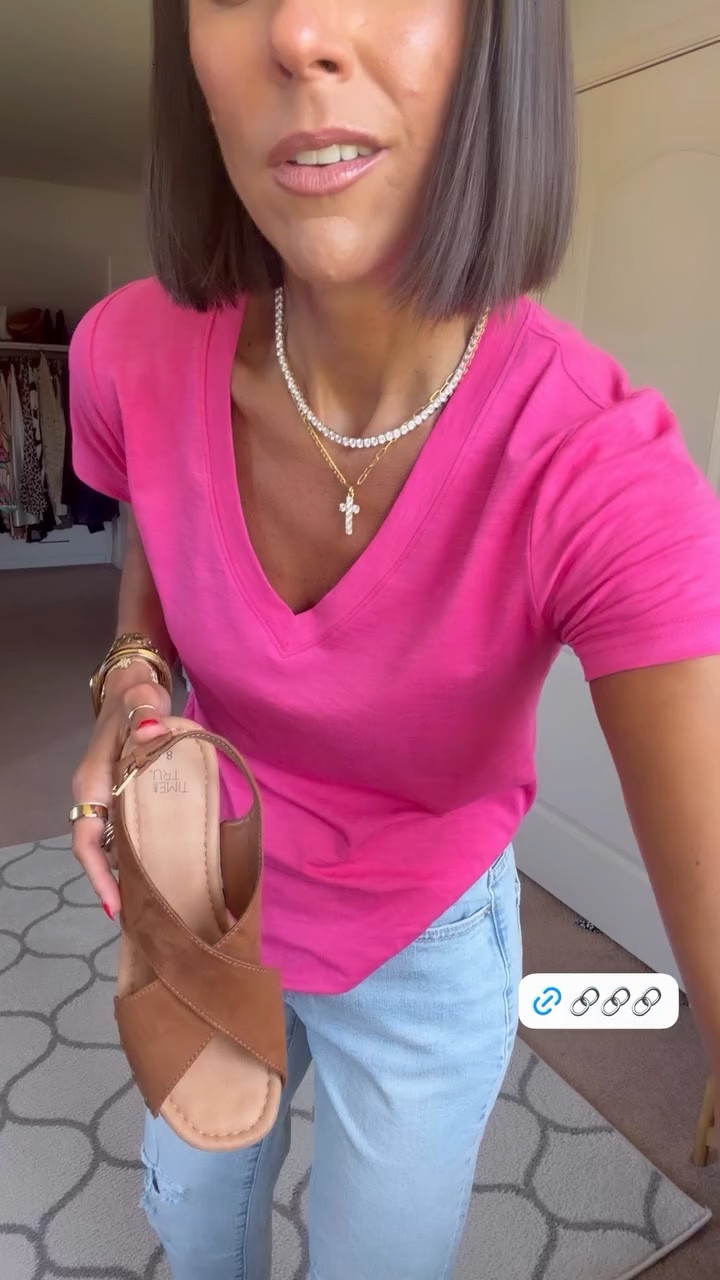 Size xs in tee
Jeans 0 in jeans 

#LTKgrwm #LTKootd #LTKmomlife