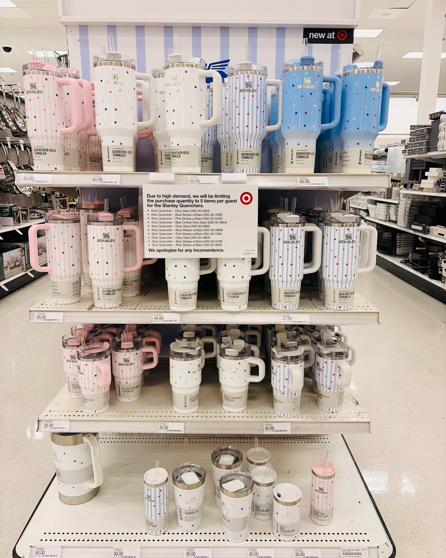 New Stanley tumblers with Stars & stripes!!🇺🇸😍 The ombre blue starry sparkle & pink starry stripes are my favorites!!🥰 This steel stay-chill pitcher is cool and holds 64 oz!!😄 Have you grabbed one yet or plan to?🤔


#stanley #target #targetstyle #tumblers #targetrun
