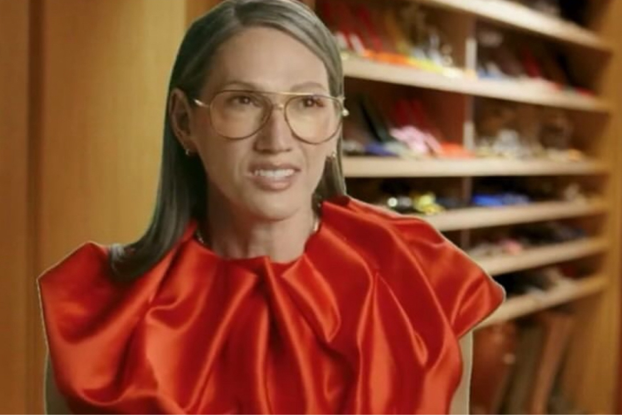 New Confessional Look Alert!

Jenna Lyons wearing a red pleated top by Simone Rocha for her first confessional look of RHONY season 15

#LTKNYFW #LTKStyleTip #LTKParties
