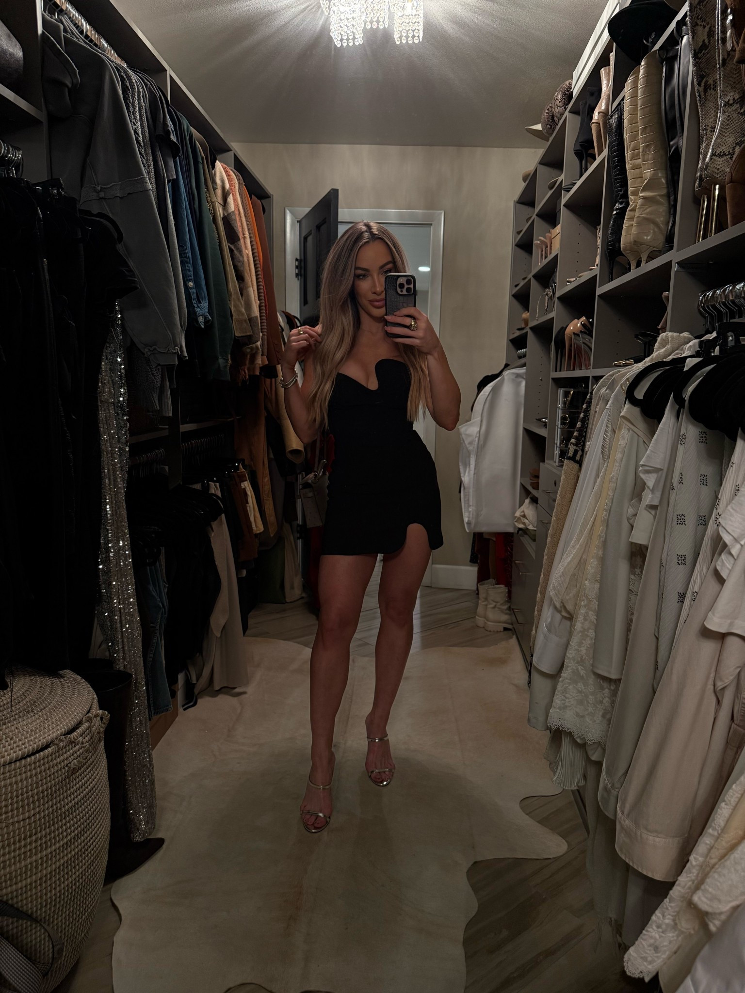 Bond girl dress for Zero Bond Wynn debut 

#LTKootd