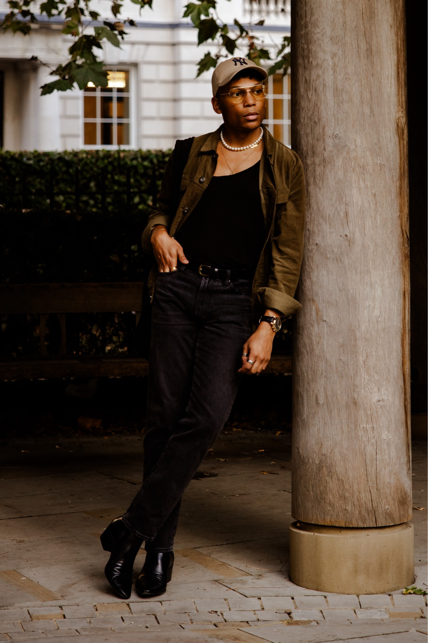 📍Grosvenor Square, London

#LTKmens #LTKtravel