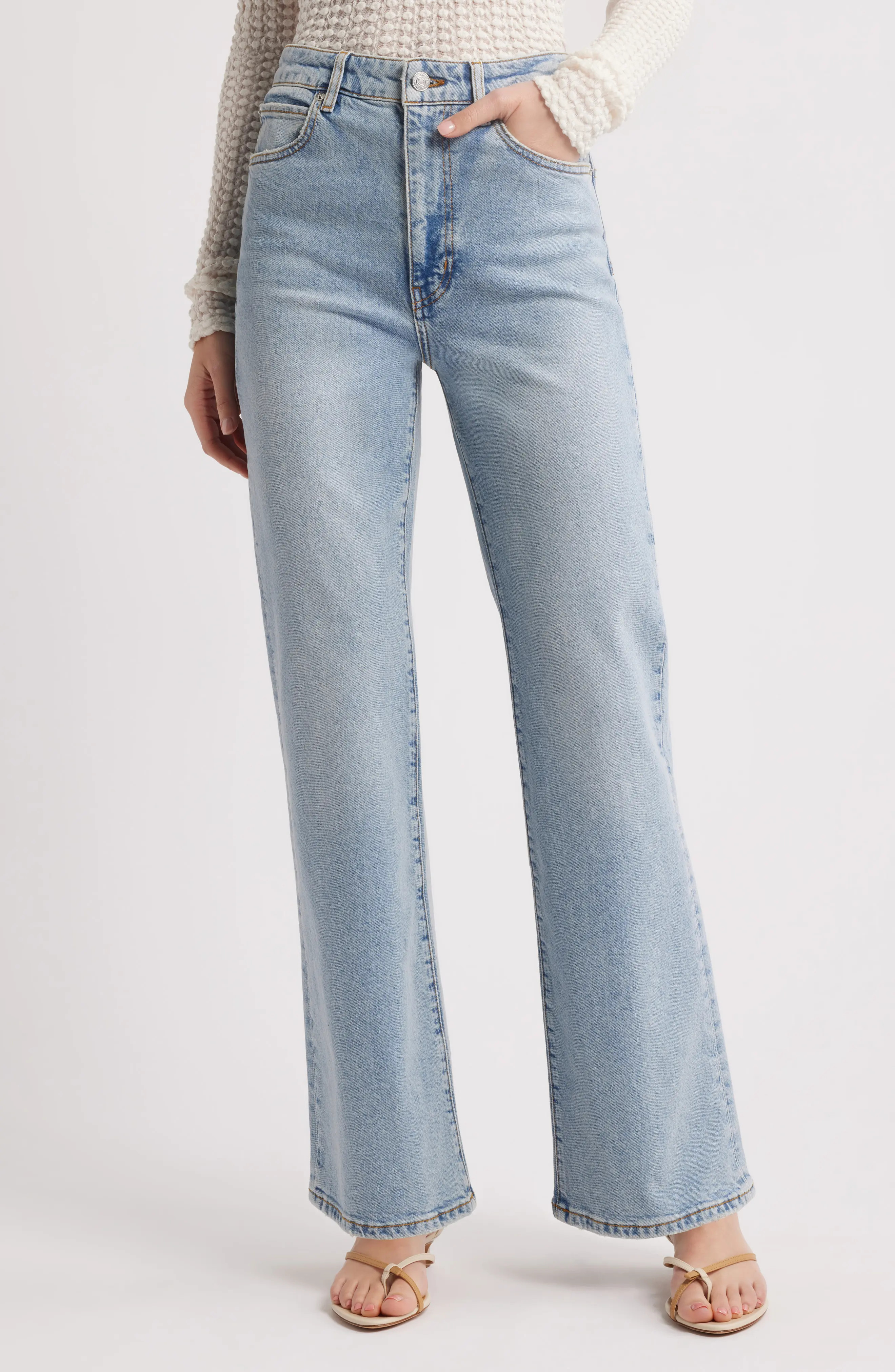 FRAME The Pixie Arrow High Waist Bootcut Jeans in Dolly at Nordstrom Rack, Size 26P | Nordstrom Rack