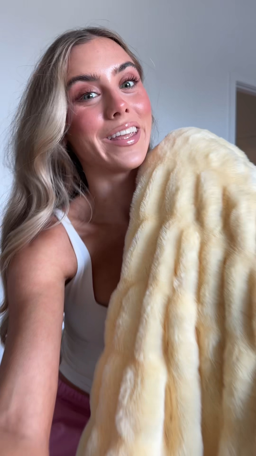 the best blankets on earth are 60% off full prices blankets plus free shipping $100+ 🤤 these blankets are life changing in the best way possible and worth every penny the best Mother’s Day gift idea!! @Minky Couture 

#minkycouture #minkycoutureblanket #mothersdaygifts #mothersdaygiftidea #mothersdaygiftguide 

#LTKHome #LTKMothersDay #LTKmomlife