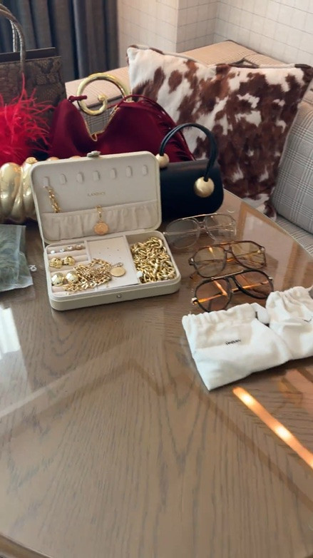 THE ACCESSORIES MAKE THE OUTFIT. ✨🤎

Statement bags, gold jewelry and chic sunglasses are the finishing touches that can completely transform a look. These are the pieces I keep reaching for when an outfit needs a little something extra.

statement accessories, fall accessories, gold jewelry, statement jewelry, trendy handbags, burgundy bag, black handbag, designer inspired accessories, statement sunglasses, everyday jewelry, fall fashion accessories, elevated accessories, jewelry essentials, handbag trends, outfit finishing touches

Scroll to shop! ✨ Everything is linked below. 👇🏽

📲 Download the FREE LTK app & follow @kirasfashionfinds to shop all my daily finds.

#LTKStyleTip #LTKSeasonal #LTKFinds

#LTKNYFW
