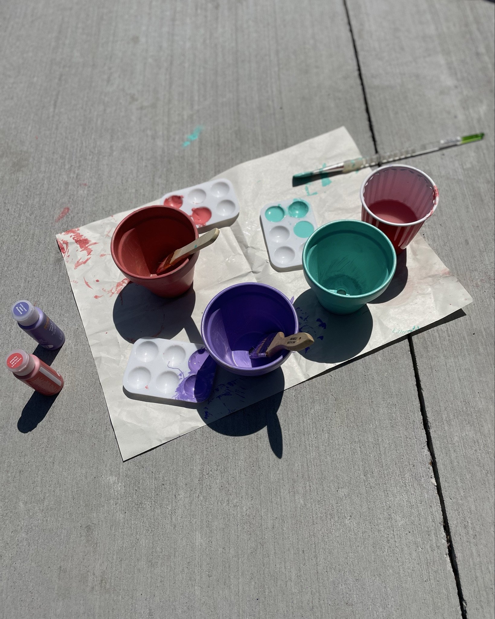 If you are looking for an easy, inexpensive Mother’s Day gift idea, here’s your sign! We made these for all the grandmas and aunts in our family and included a pretty flower in it. The kiddos used their finger prints to make the flowers 🥹🫶🏻

#LTKmomlife #LTKKids #LTKSeasonal