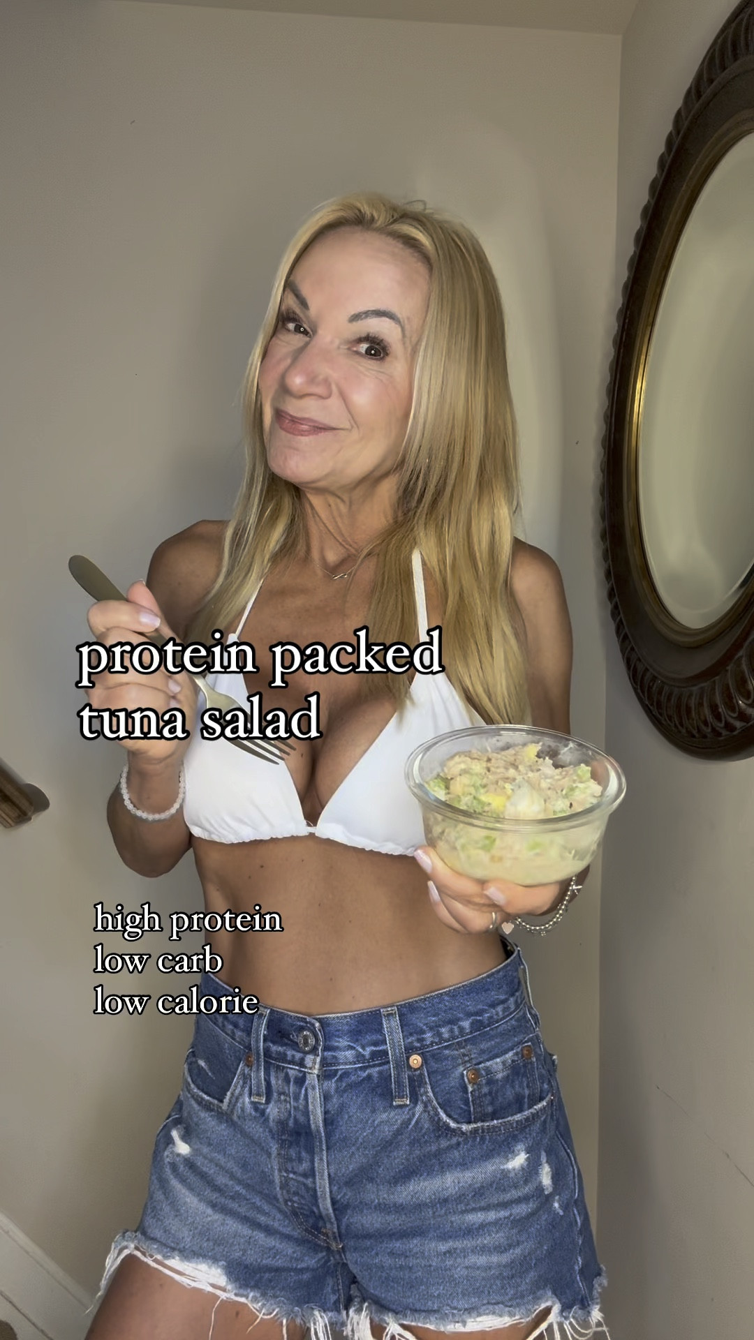 PROTEIN PACKED TUNA SALAD
40 grams protein, 250 calories per serving 

(Recipe makes two servings)

12 ounce can of albacore tuna
2 chopped hard boiled eggs
2 stalks of celery, chopped
1/4 cup 2% plain Greek yogurt  
onion salt to taste (I use @redmondrealsalt save with HHH15)

Drain tuna, combine with other ingredients. Tastes even better after sitting in fridge for a bit.  

You’re welcome!

xoxo
Elizabeth


- [ ] 


#LTKVideo #LTKActive #LTKHome