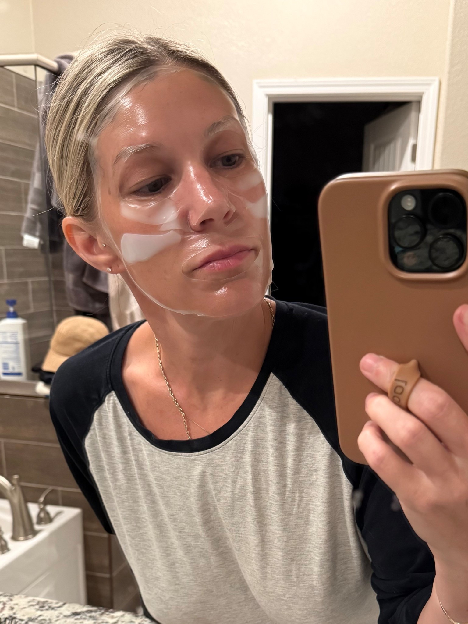 Amazon collagen mask! Absorbs into the skin, glassy and smooth. $19

#LTKActive #LTKBeauty