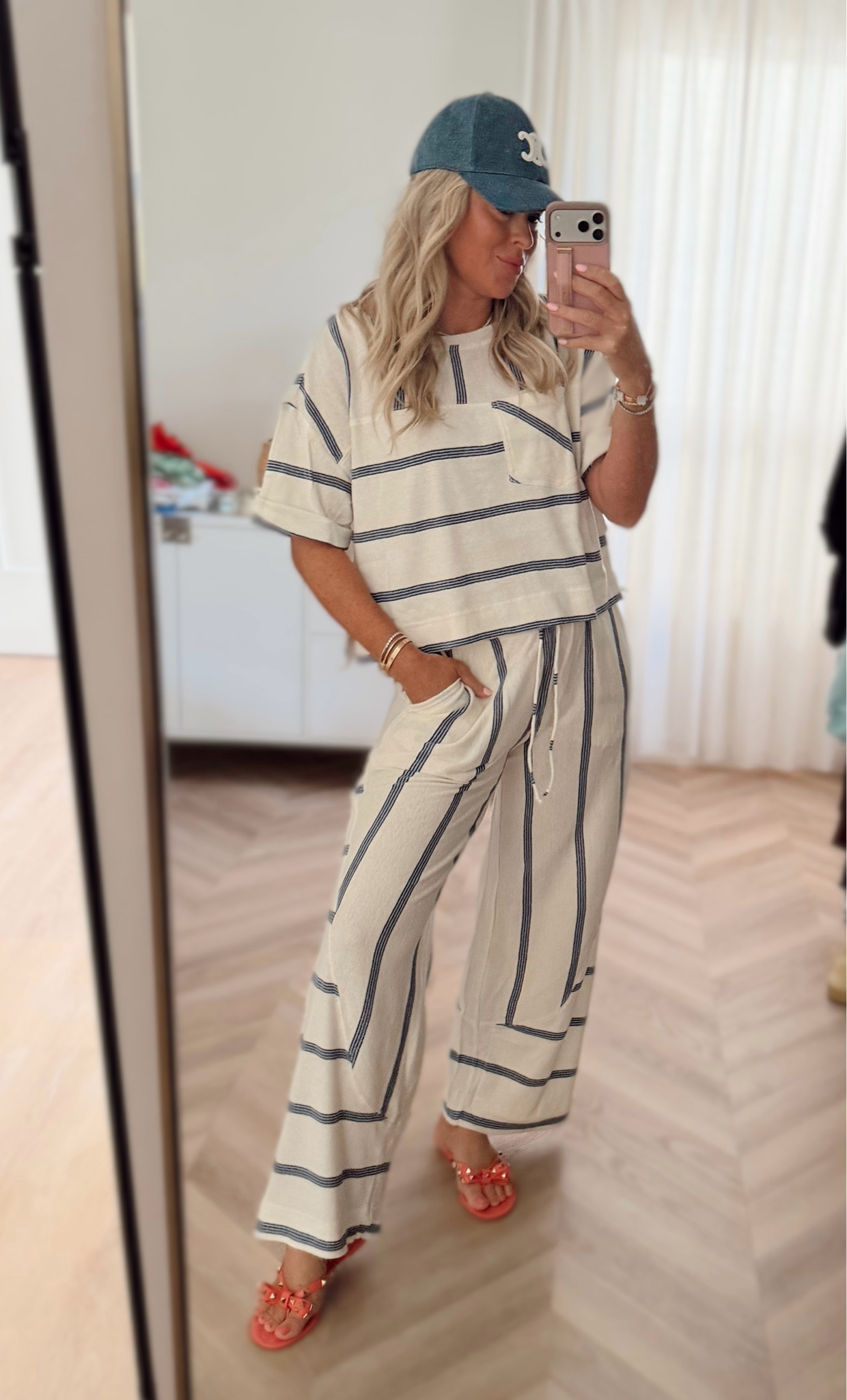 Such a cute and COMFY set! Perfect for spring and summer to throw on and go! I did small- 3 colors! Grabbed the red too! 🤍✨



#LTKgrwm #LTKActive #LTKootd
