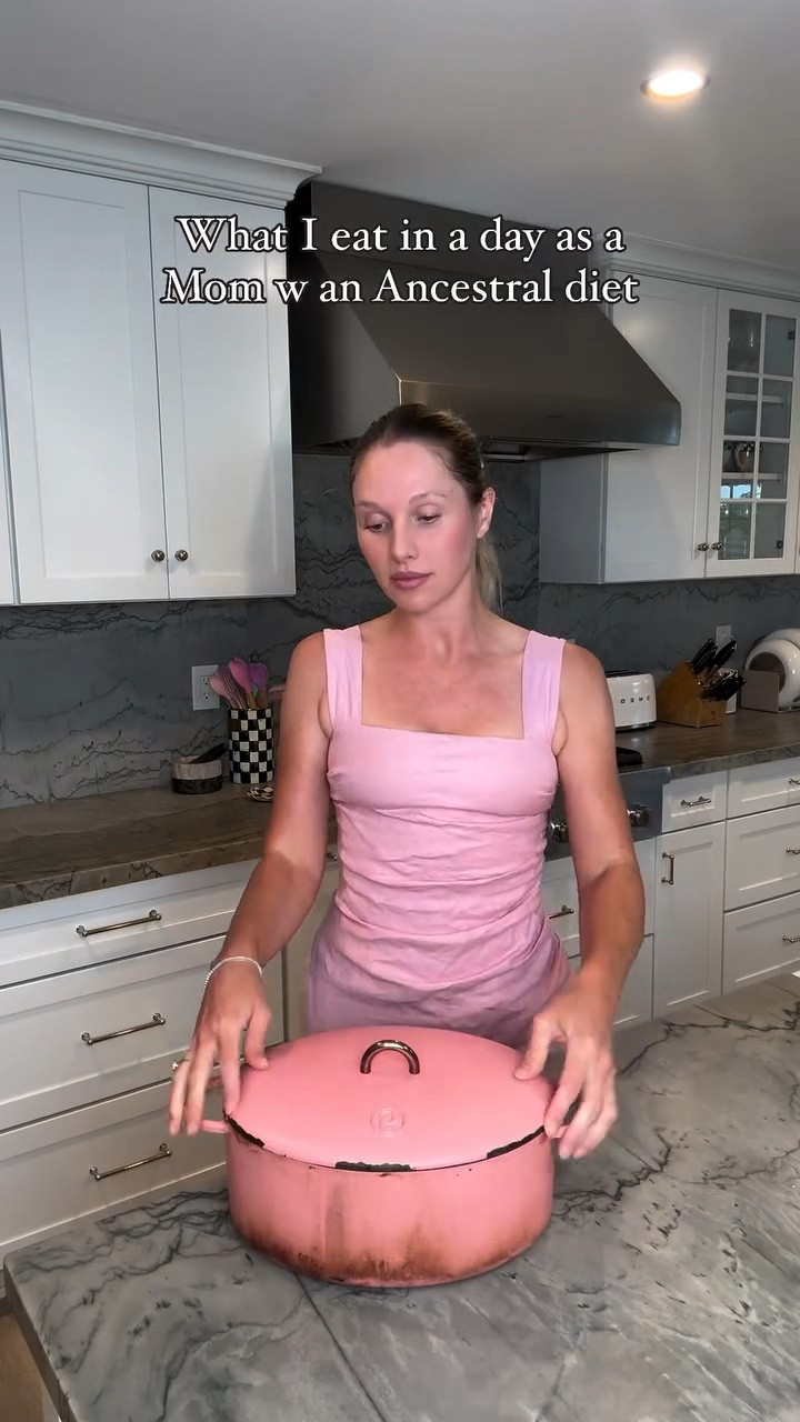 Dress is no longer sold but linked similar!

#LTKHome #LTKStyleTip