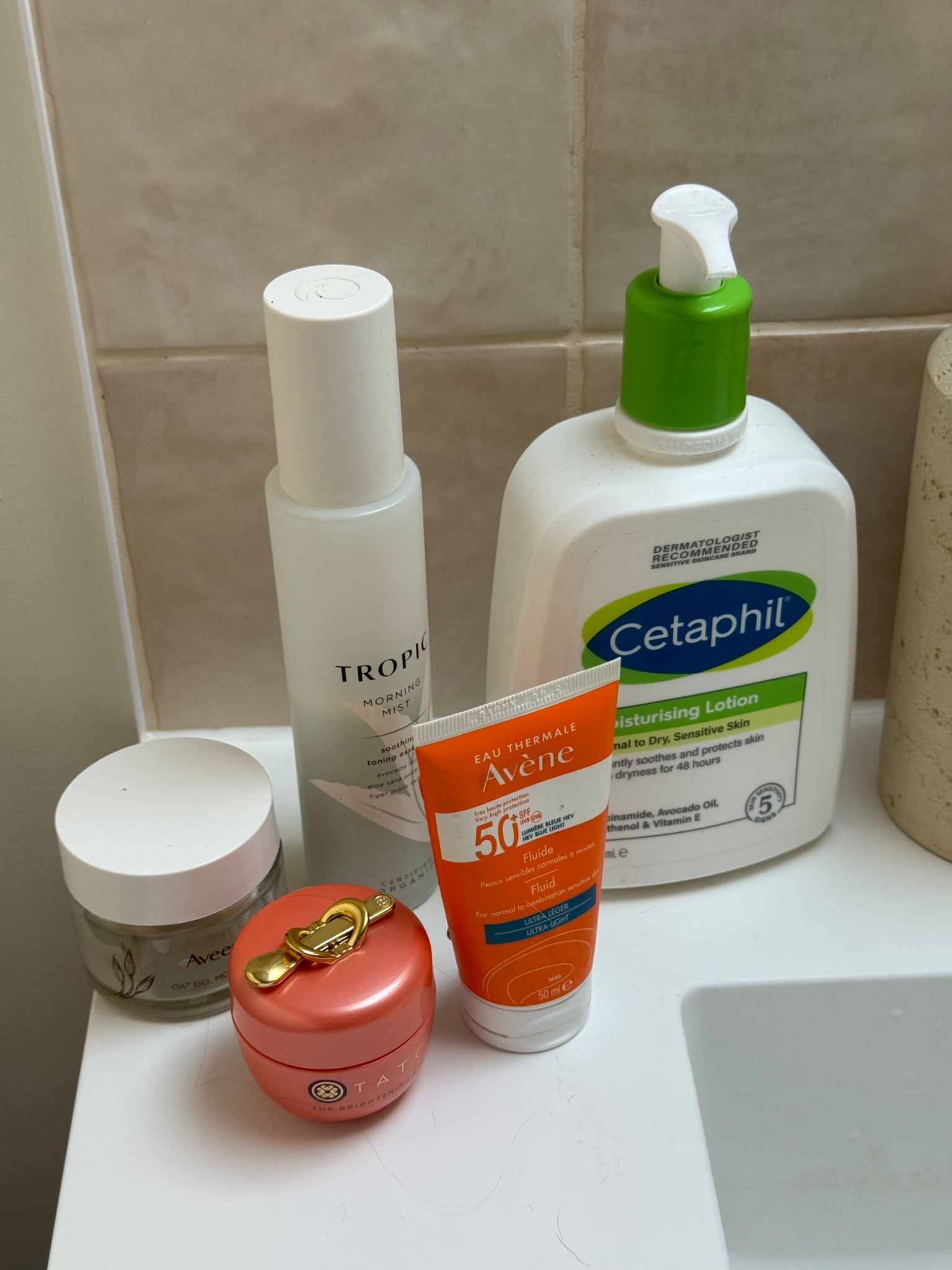 Morning skincare routine #skincare #sensitiveskin #morningskincare