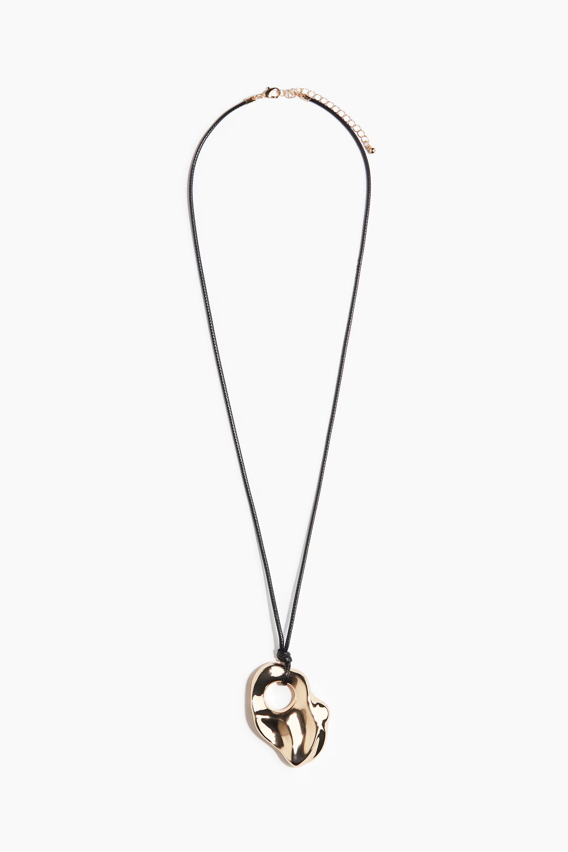 Pendant cord necklace | H&M (UK, MY, IN, SG, PH, TW, HK)