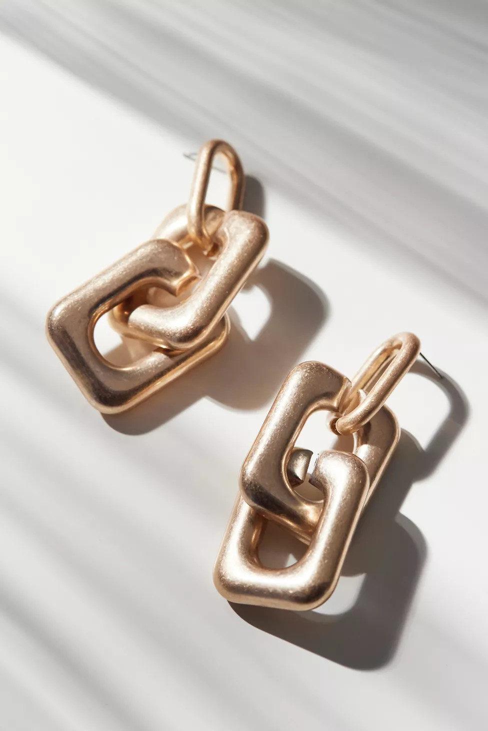 Josie Statement Link Earring | Urban Outfitters (US and RoW)