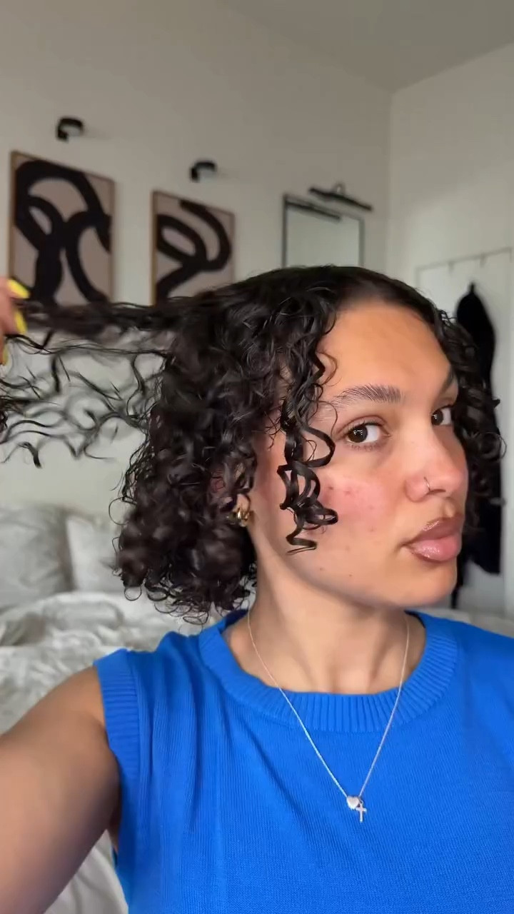 If you can’t tell by now, I’m obsessed with the @patternbeauty indigo rain collection 💙💧
-
-
-
-
#explore #hairstyles #hairstyle #hairtutorial #curlyhair

#LTKgrwm #LTKselfcare #LTKBeauty