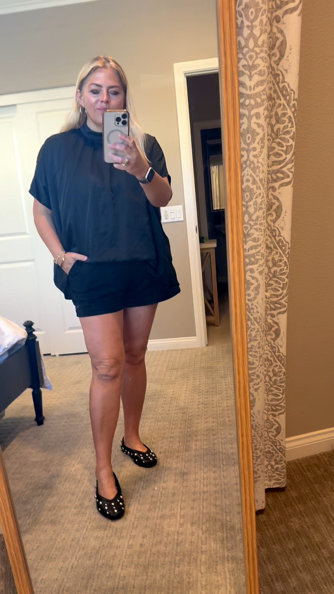 TGIF OOTD 
90 degrees in February feeling blessed and grateful. 
We made it through another week!  


#LTKMidsize #LTKmomlife #LTKootd