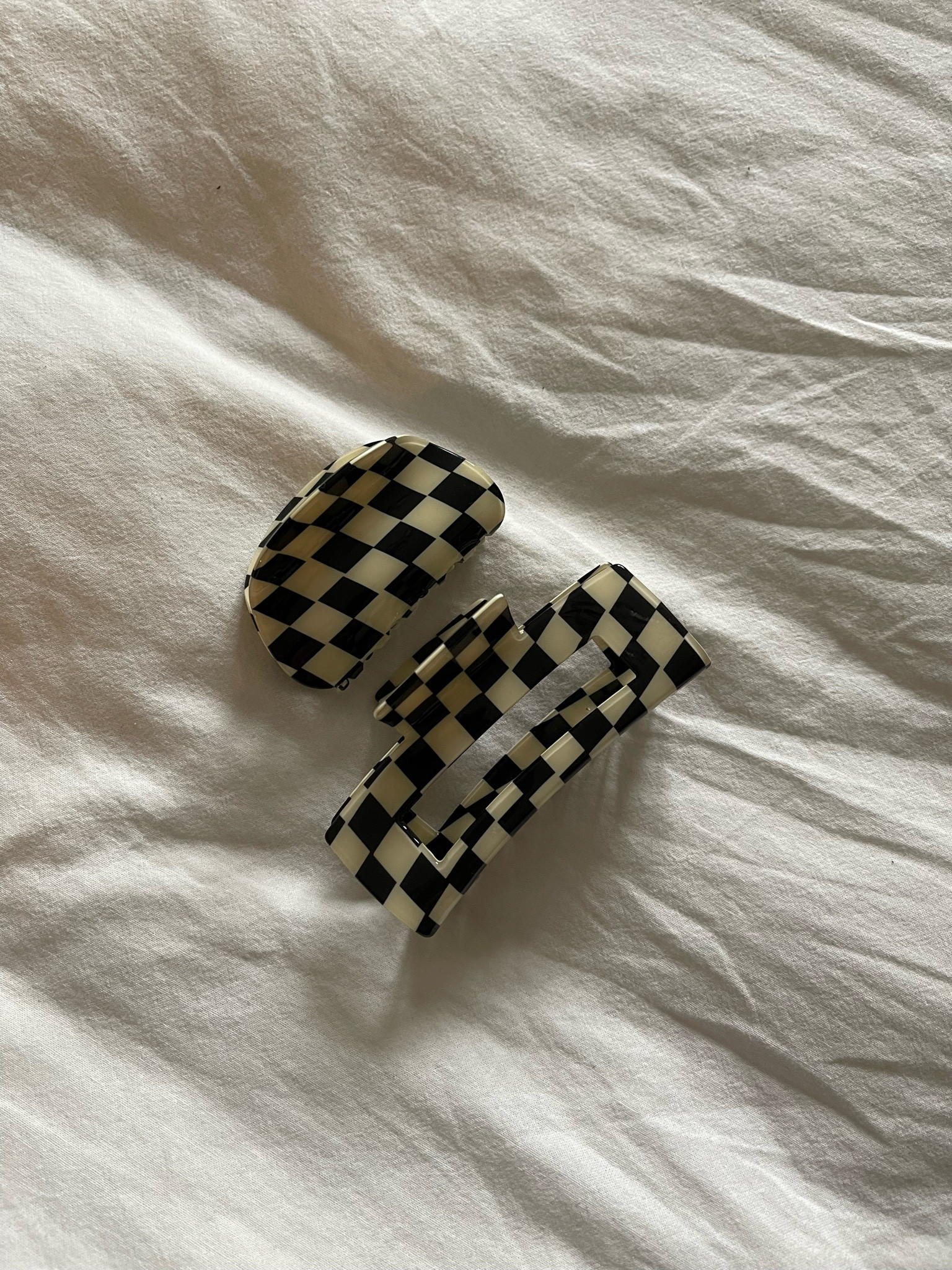 the cutest claw clips! 


hair clips, trendy hairstyles, trendy hair clips, claw clips, amazon find 

#LTKstyletip #LTKbeauty