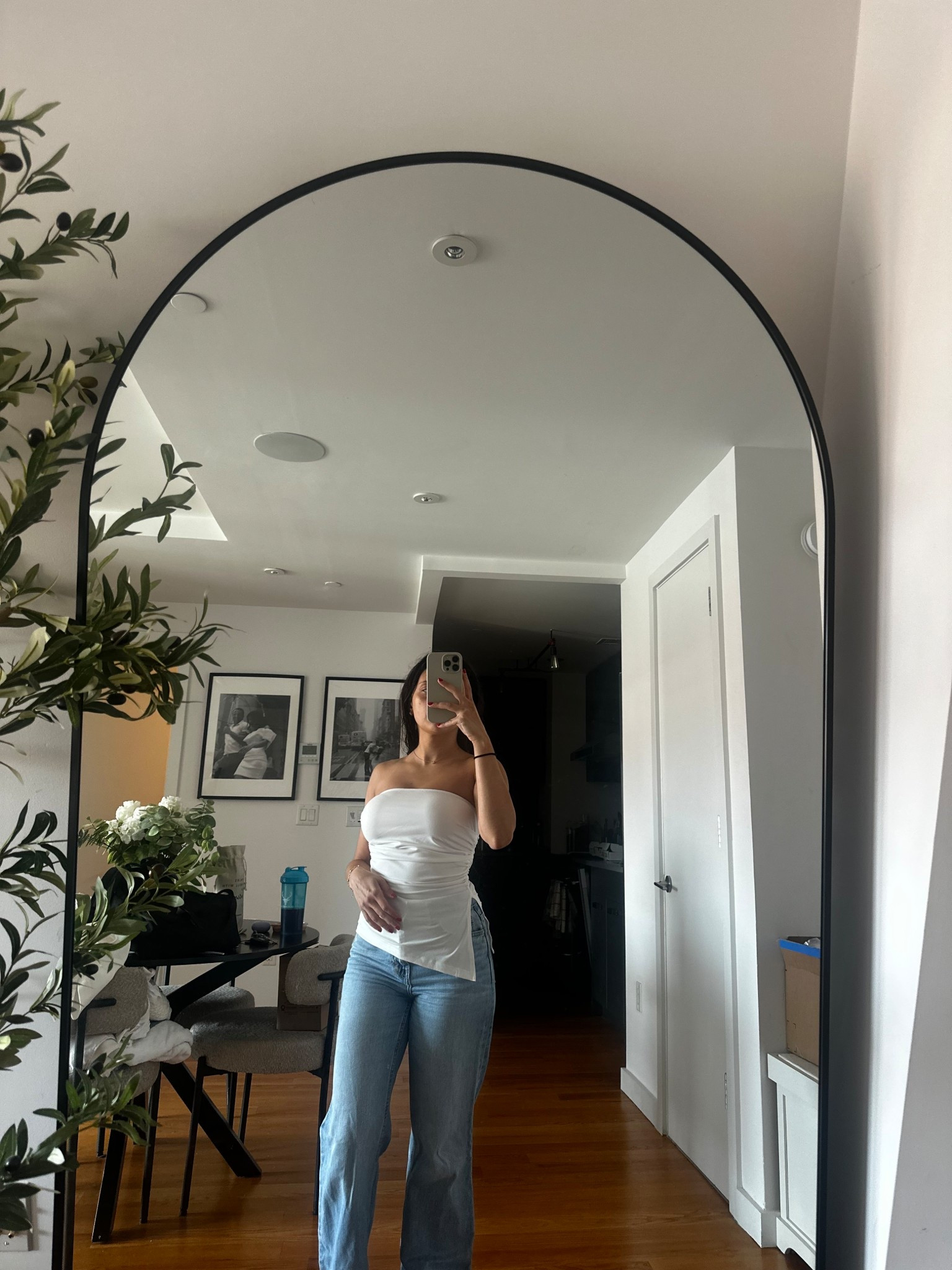 Casual days, asymmetrical details 🤍 this top is the definition of elevated basics. Styled with vintage-wash denim and fresh skin. 


#LTKBeauty #LTKStyleTip #LTKOver40