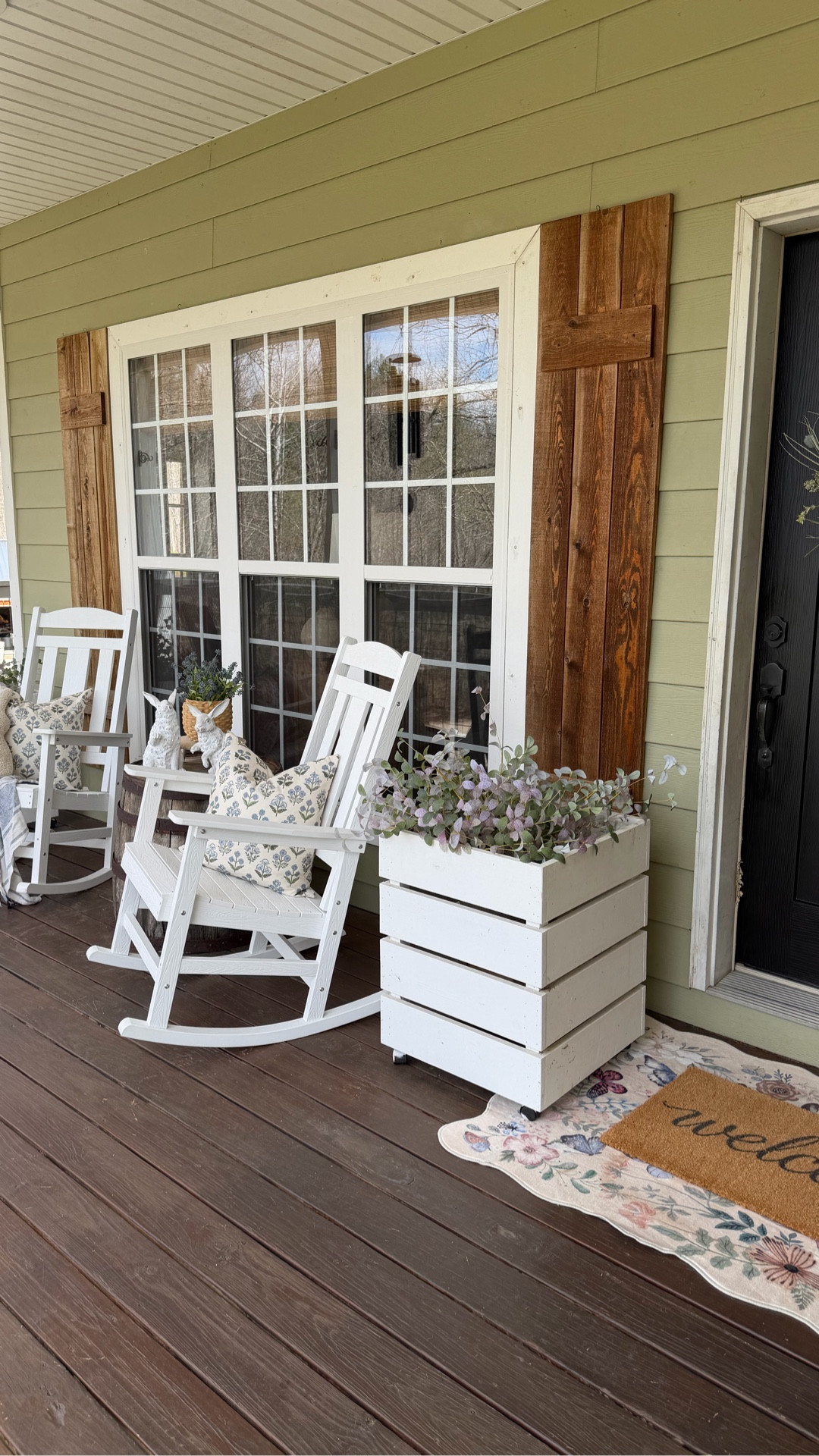 This week’s STYLE MY PILE 🤗
Got my porch all ready to Spring! It needs restained but it’ll do for now! We will do the staining later this Spring. I will link what I can but many things are from years past or upcycled! 💕🌸🌿🐰

#betterhomesandgardens #countryliving #southernliving #springdecor #porchdecor