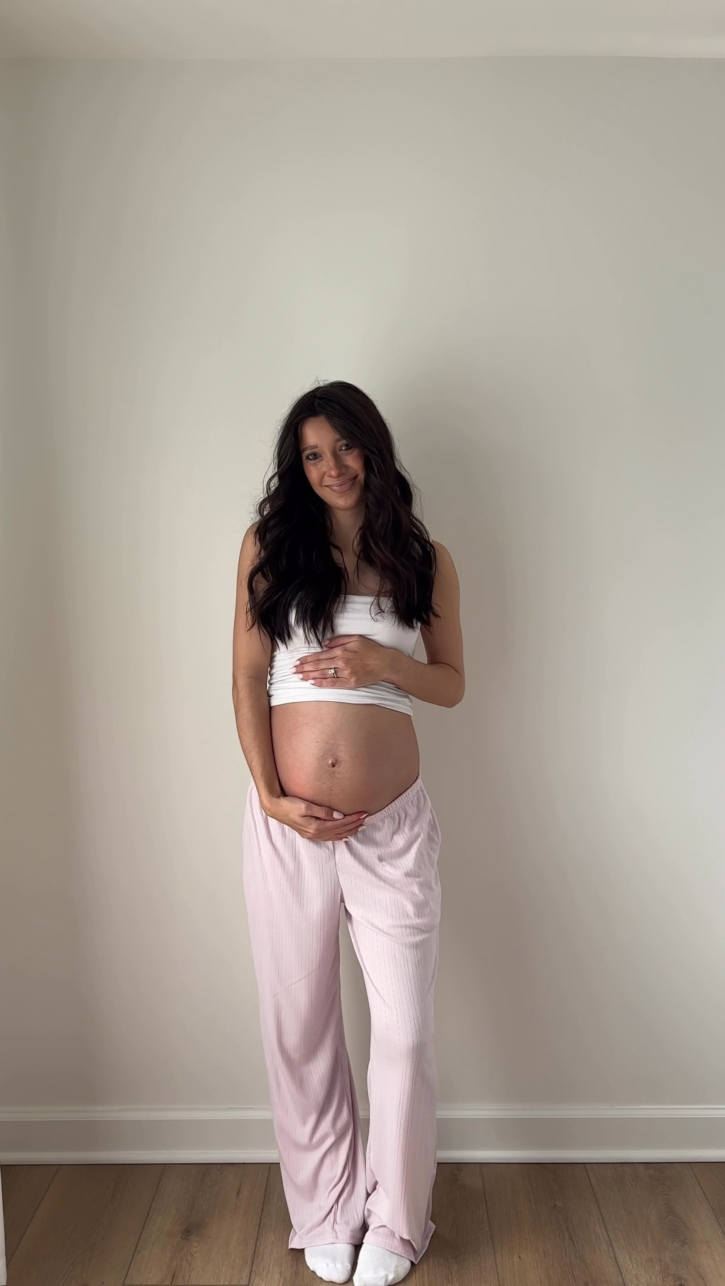 Found these two pairs of comfy pants that I think are perfect to wear around the house💗

#LTKBump #LTKFindsUnder50 #LTKStyleTip