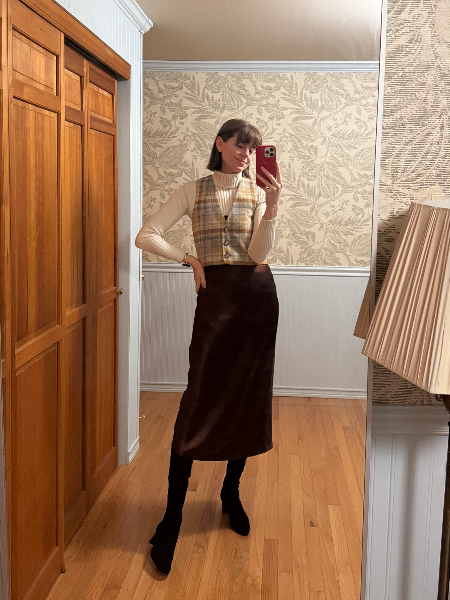 What I wore to work
Women in stem
Casual corporate outfit 
Elevated basics
Neutral outfit
Sarah flint boots
Sézane