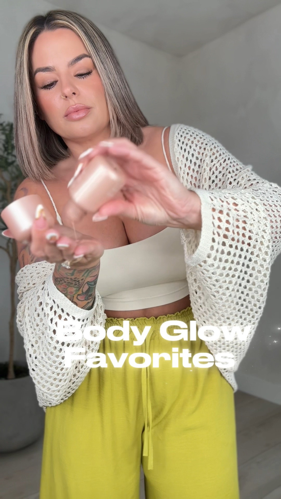 Gives a beautiful glow.  Let the bronzer dry down completely and it lasts all day. Just be careful to not rub on white clothing if it’s damp because it will transfer

Bronzer - golden hour 
Rhode lightest shade