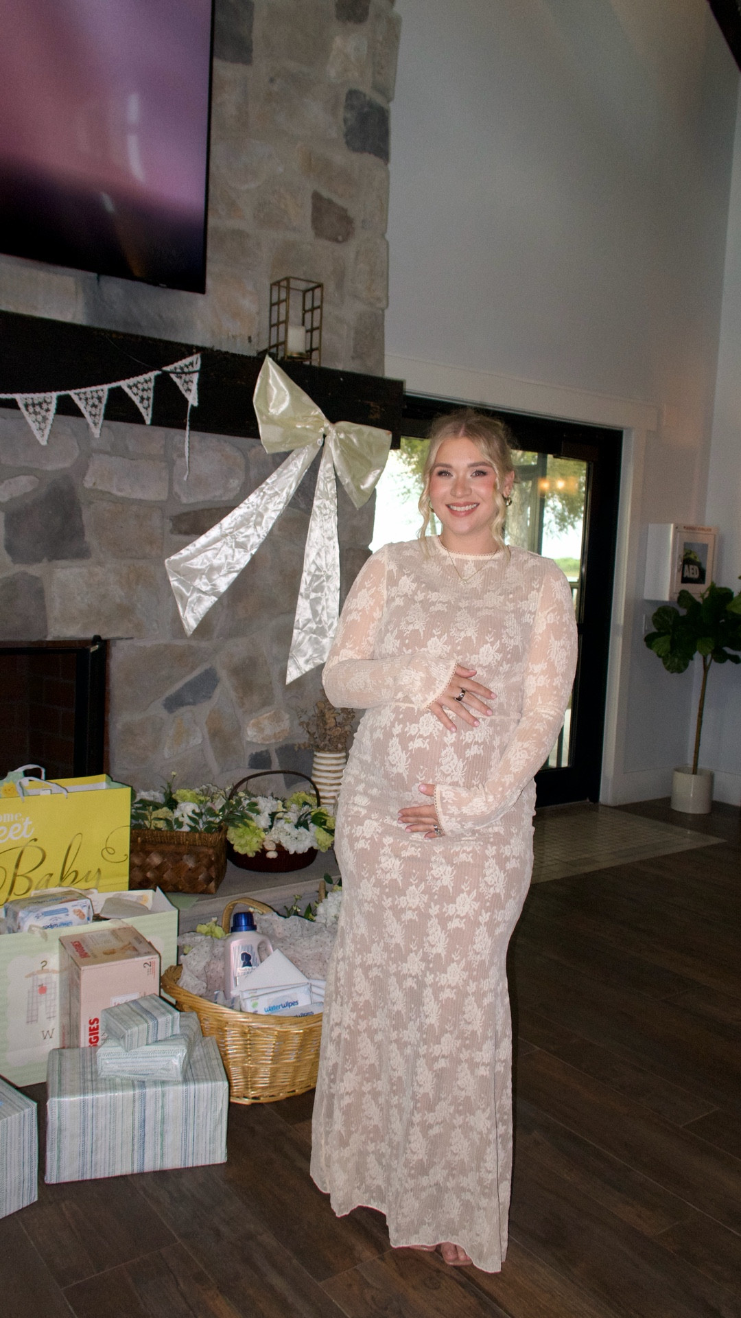 Baby Sprinkle Dress 🕊️ 

#LTKBump #LTKmomlife