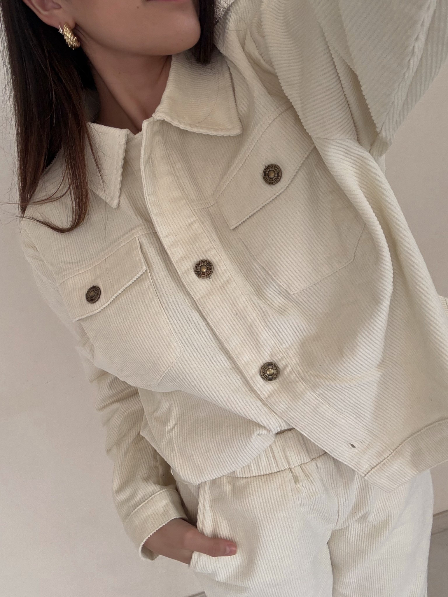 The most beautiful cord set from @sonderhaus.studios
Wearing a small in the top and XS in bottoms, they have an elastic waist! 

100% cotton and SO good.
Black Friday/Cyber Monday sale: 30% off sitewide with additional 20% off their outlet!! 

#ad