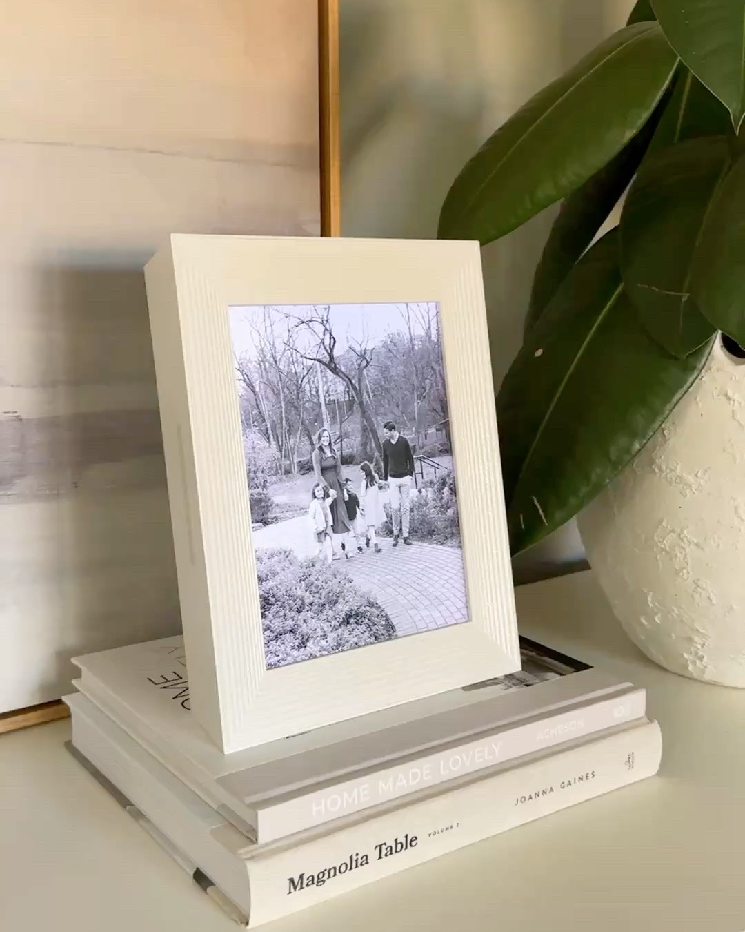 The Aura digital photo frame — truly the most aesthetic digital frame out there — and it’s on sale for Black Friday.
Such a good gift for parents, in-laws, grandparents, newlyweds, or anyone who loves photos but never gets around to printing them.
Easy to use, beautiful on any shelf, and always a hit.

#LTKCyberWeek #LTKGiftGuide #LTKSaleAlert