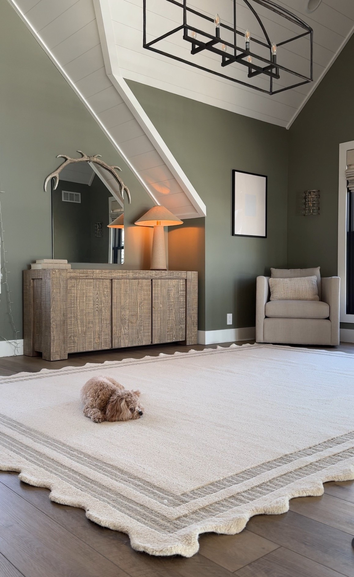 Love this rug so much I’m trying to figure out where else I can put it! It would be perfect for a bathroom runner in front of a vanity too! 

#LTKHome #LTKSaleAlert