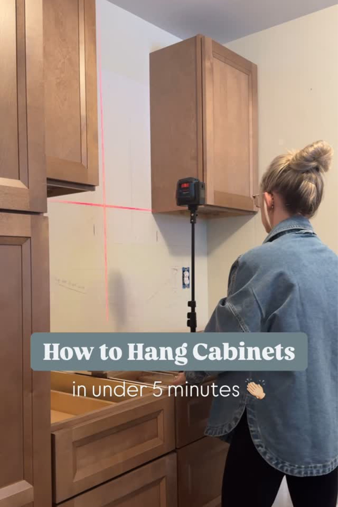 CABINET HANGING HACK! Ideally, cabinets would be hung with two people so you have an extra set of hands but SHE DON’T NEED NO MAN! 😜 sooo excited about how this laundry room is coming together!

I’m simply screwing a scrap piece of wood into the studs (make sure it’s level!) and then resting the upper cabinet on the board while I screw it into the studs. Once your cabinet is set in place, remove the 2x4 and stand back and admire your work! 👏🏼

Another tip! Pre-screw your screws into the top of the cabinet so that once it’s up you can just simply attach to the wall and no screws can be seen from inside the cabinet! You can do this on the bottom for extra support too!

#diyprojects #homeprojects