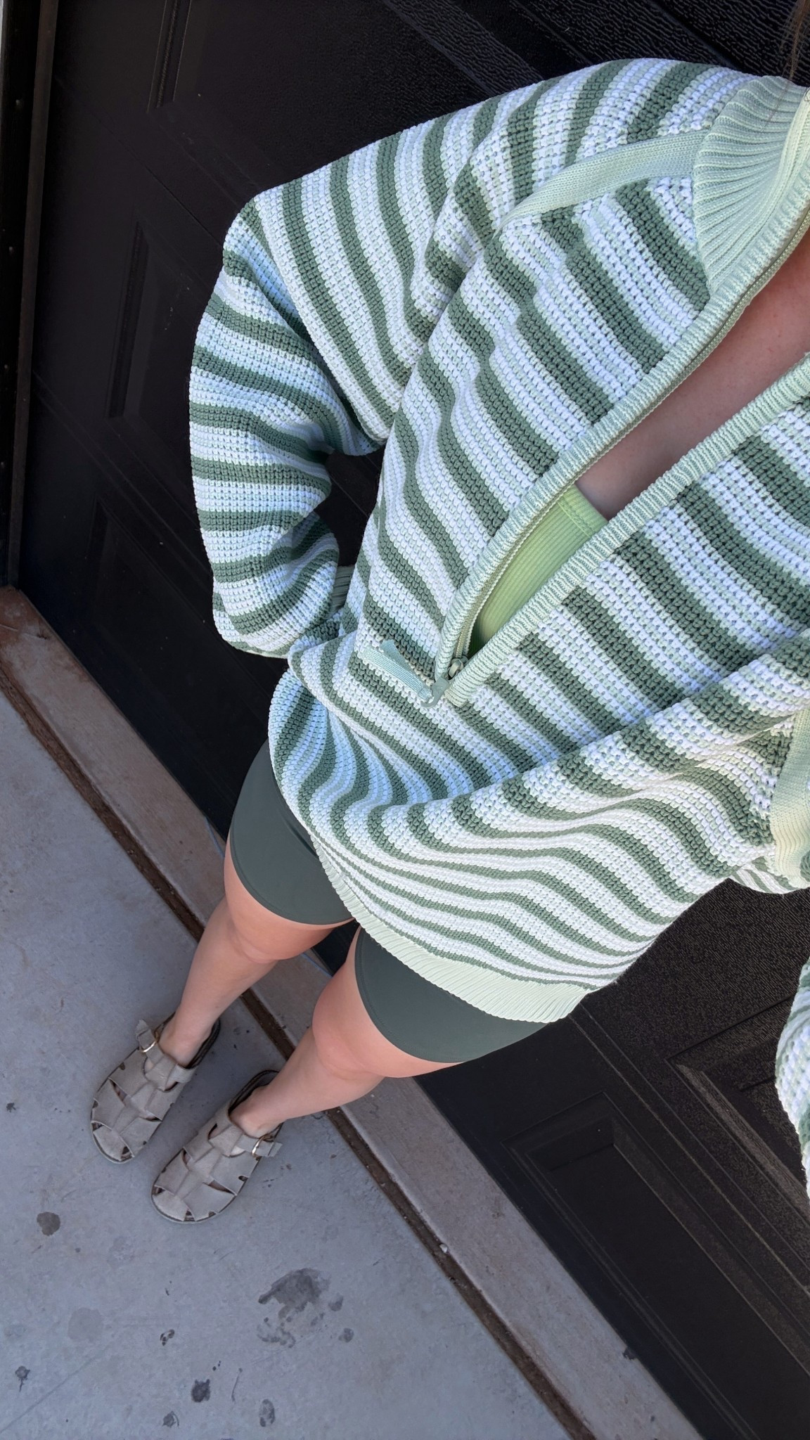 SAHM OOTD - cute for running errands, school pick up and drop off. Wearing a large in sweater and medium in bike shorts! 