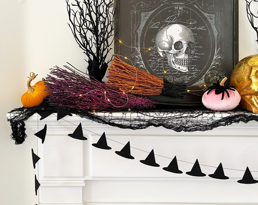 PRE-ORDER *** Mini Witch Hat Felt Banner, Bunting, Garland, Photo Prop, Decoration, HALLOWEEN | Etsy (US)